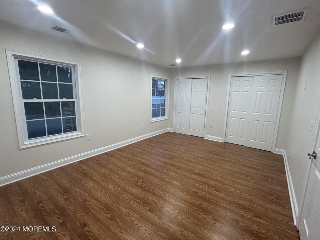 1424 Monmouth Avenue - Photo 6