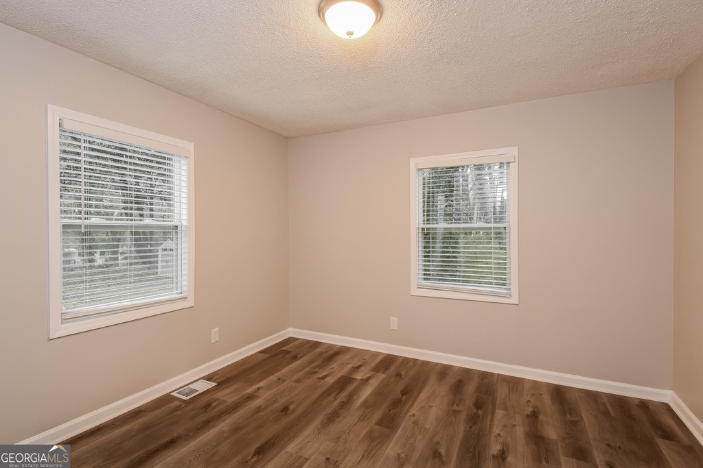 3687 Saturn Drive - Photo 8