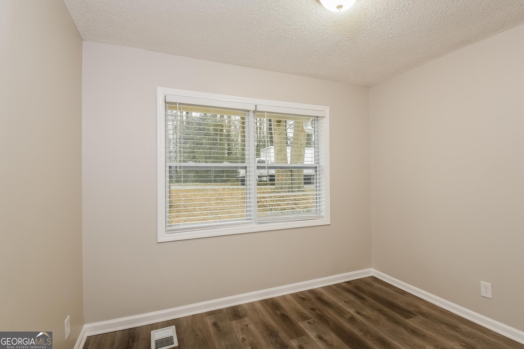 3687 Saturn Drive - Photo 9