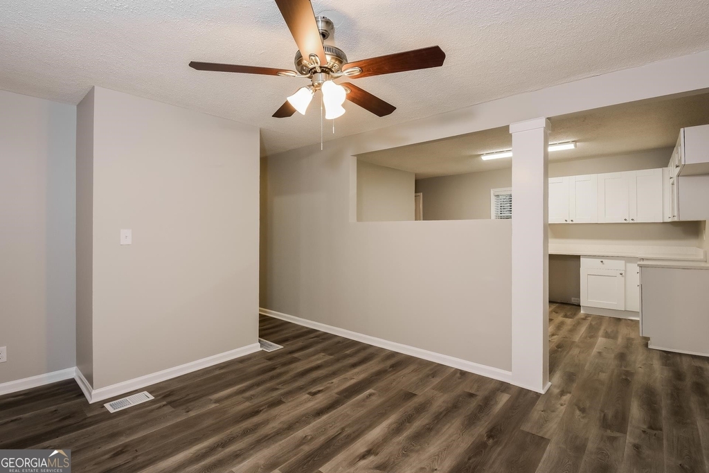 3687 Saturn Drive - Photo 2