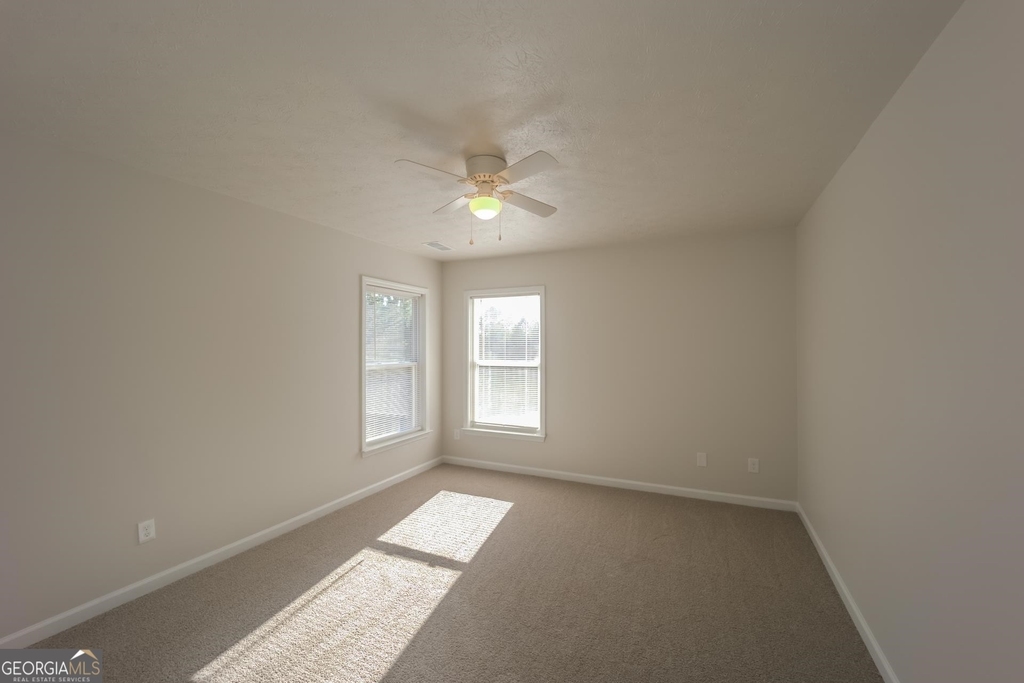 8821 Lakecrest Way - Photo 9