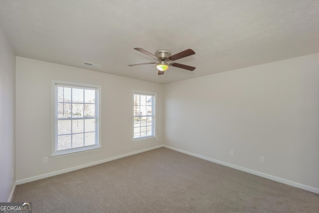 8821 Lakecrest Way - Photo 10