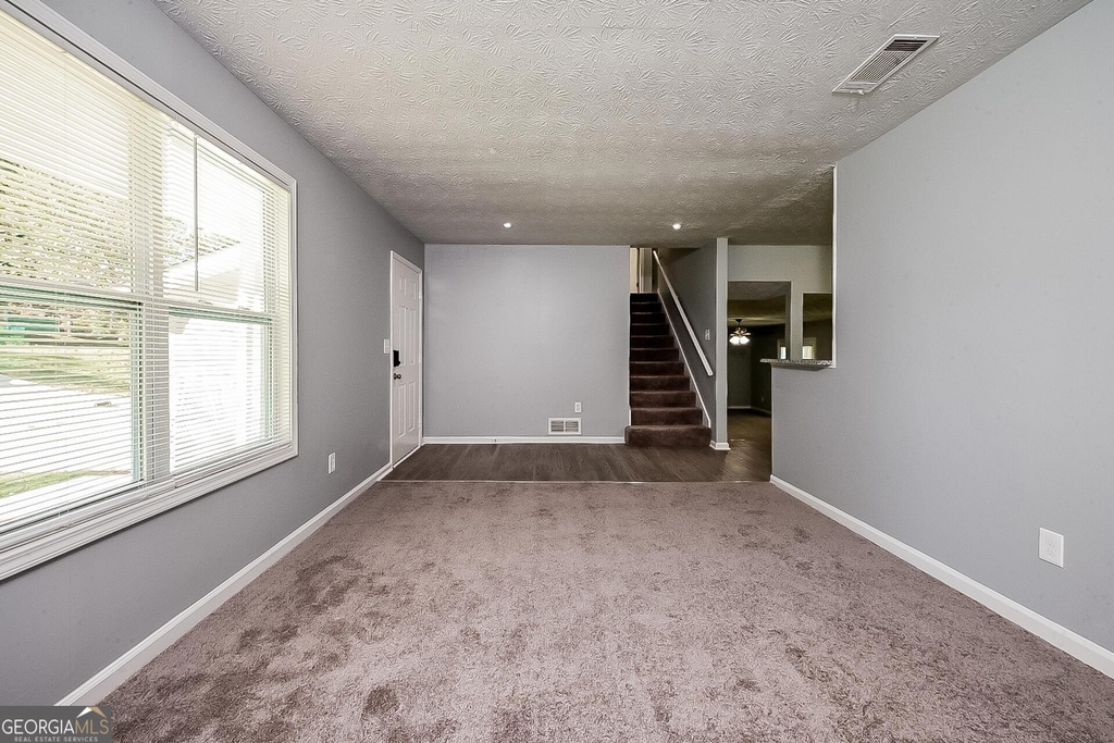 1118 Walnut Creek Creek - Photo 2