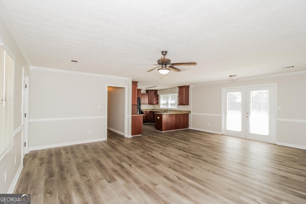 5125 Holloman Road - Photo 2