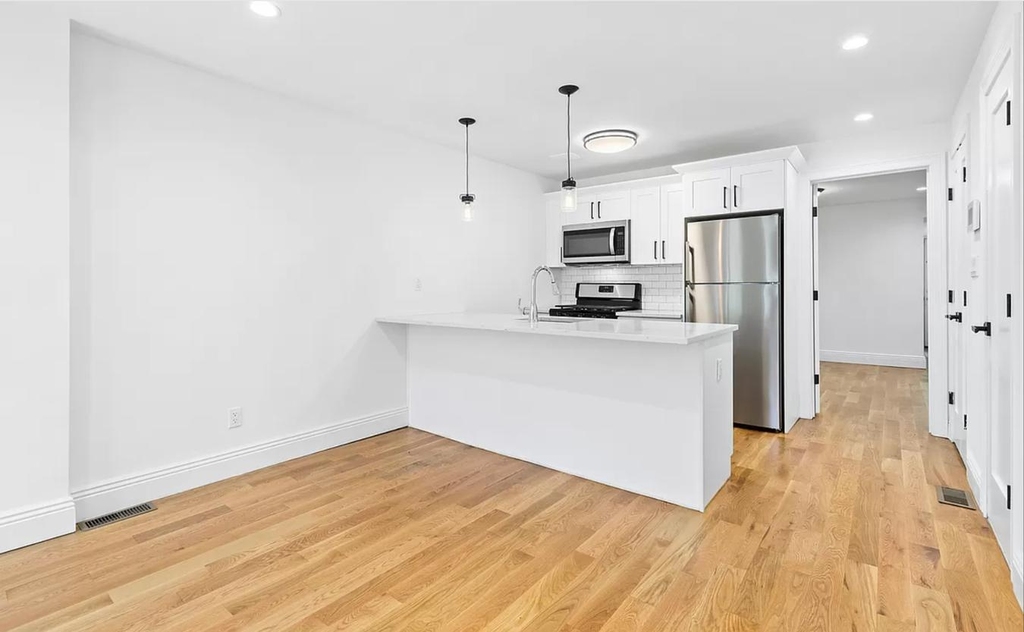 241 Lexington Avenue - Photo 1