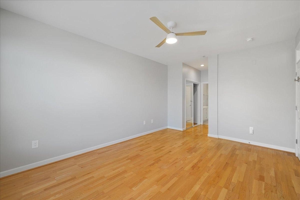 1001 Hillsborough Street - Photo 22