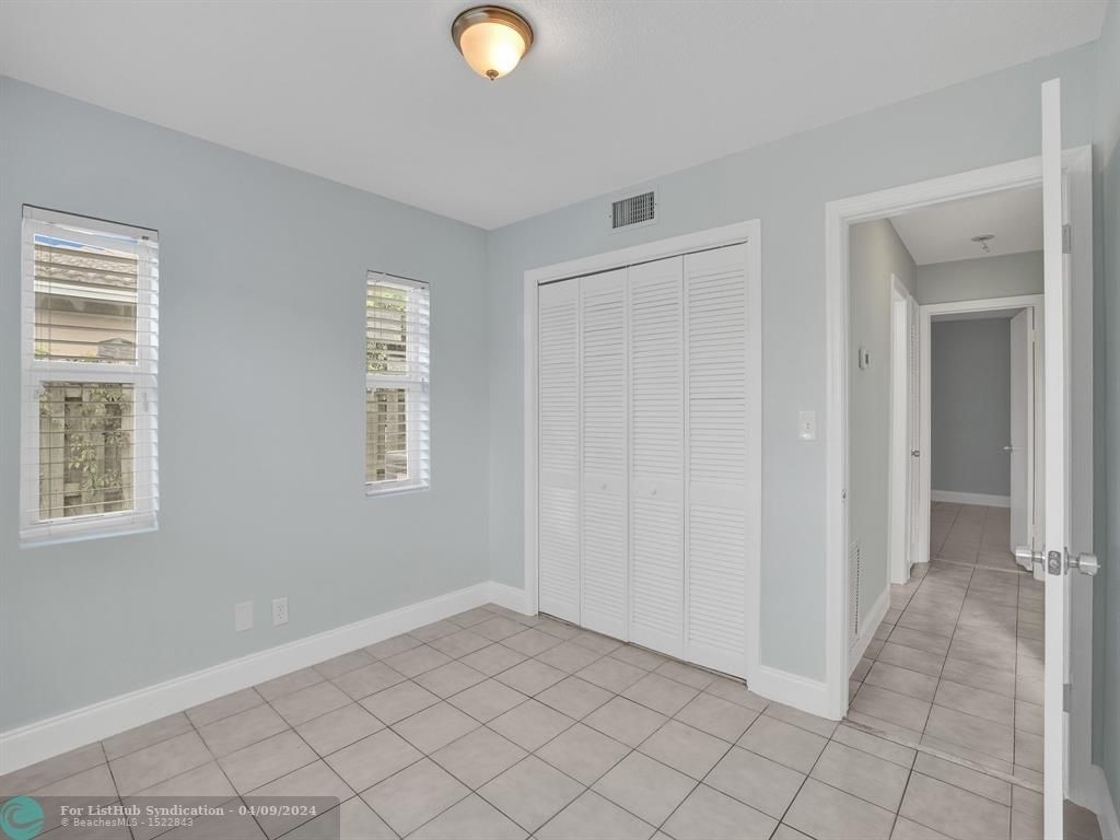 8205 Nw 71st Ave - Photo 35