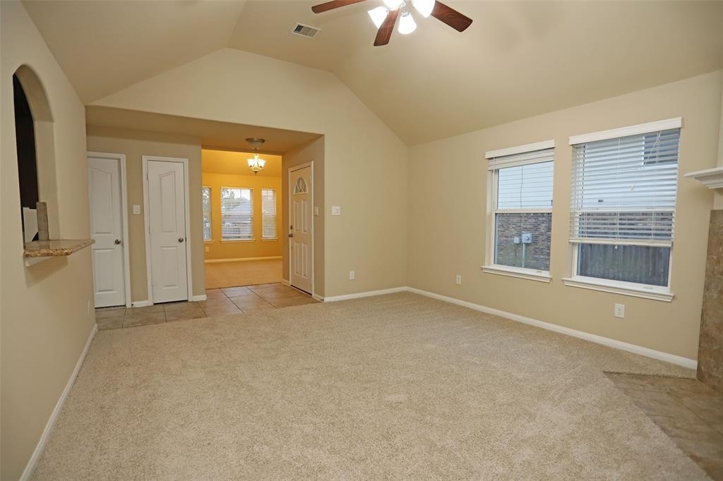 1040 Shadow Glenn Drive - Photo 3