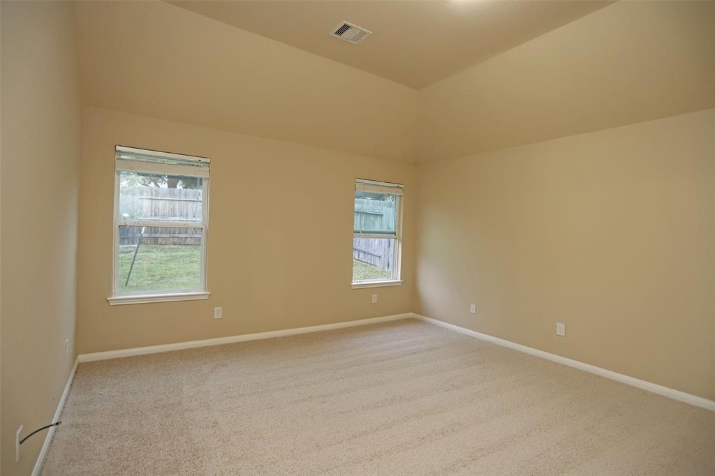 1040 Shadow Glenn Drive - Photo 10