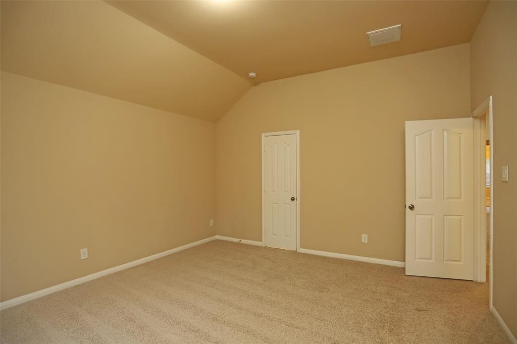 1040 Shadow Glenn Drive - Photo 12