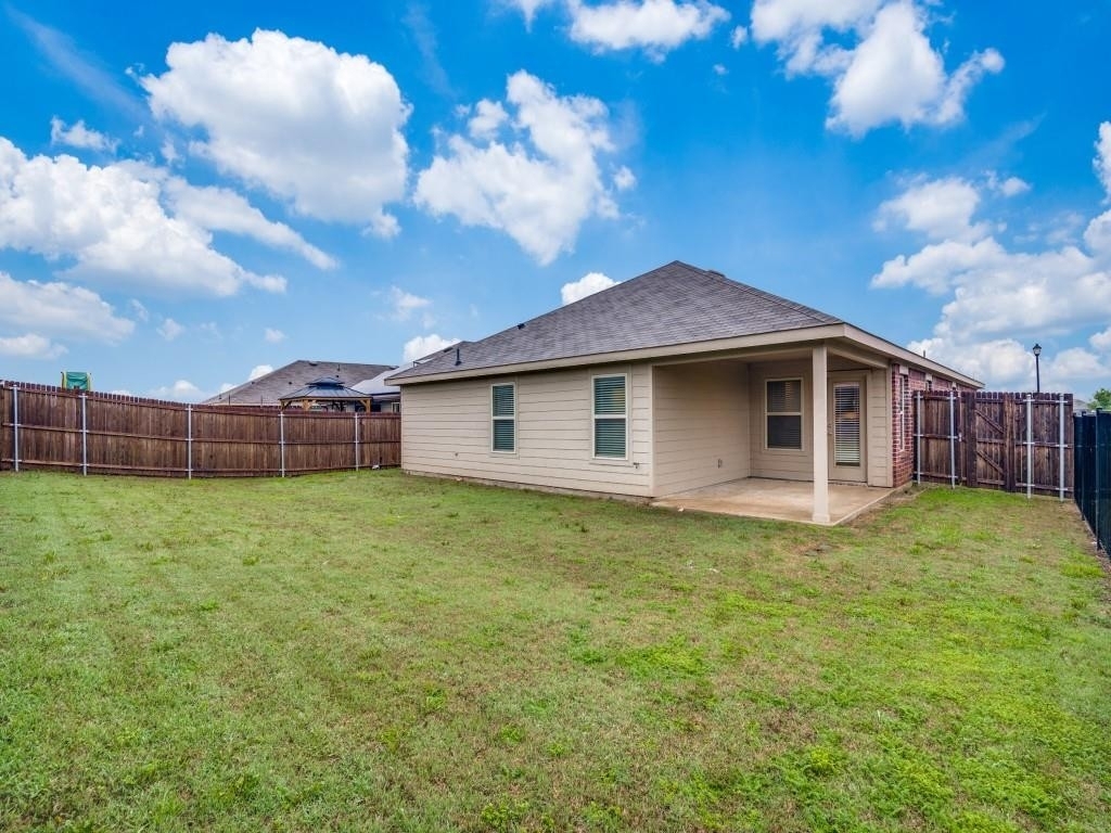 1008 Silver Maple Lane - Photo 11