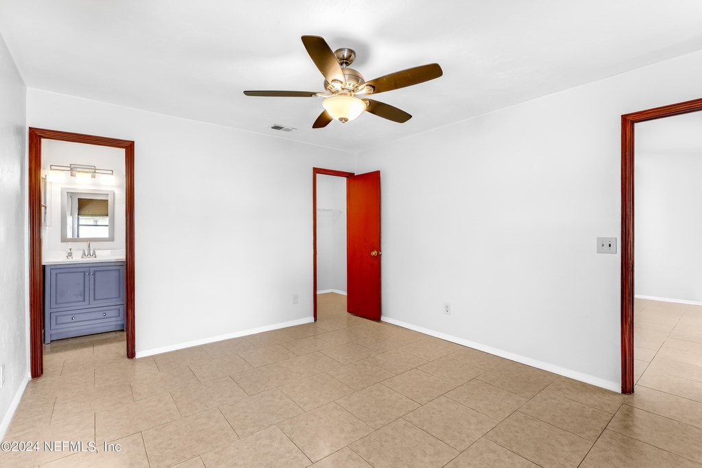 2366 Bitternut Way - Photo 15