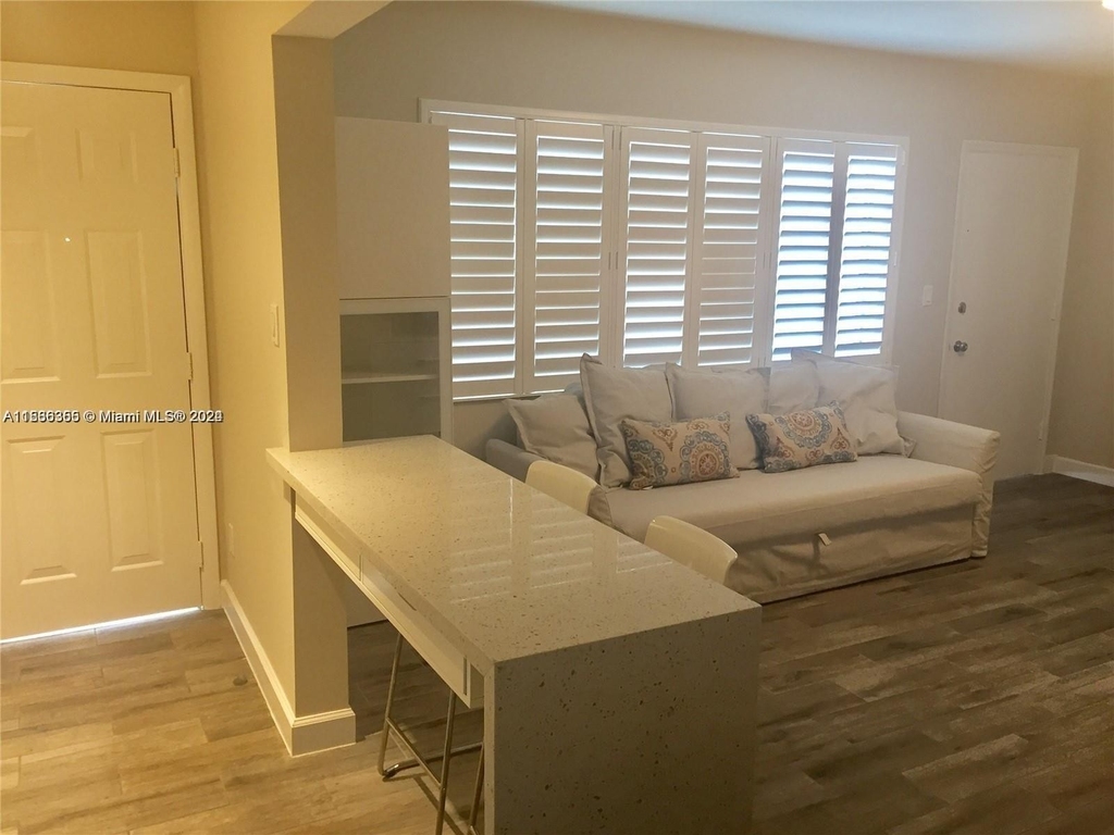 9920 Collins Ave - Photo 4