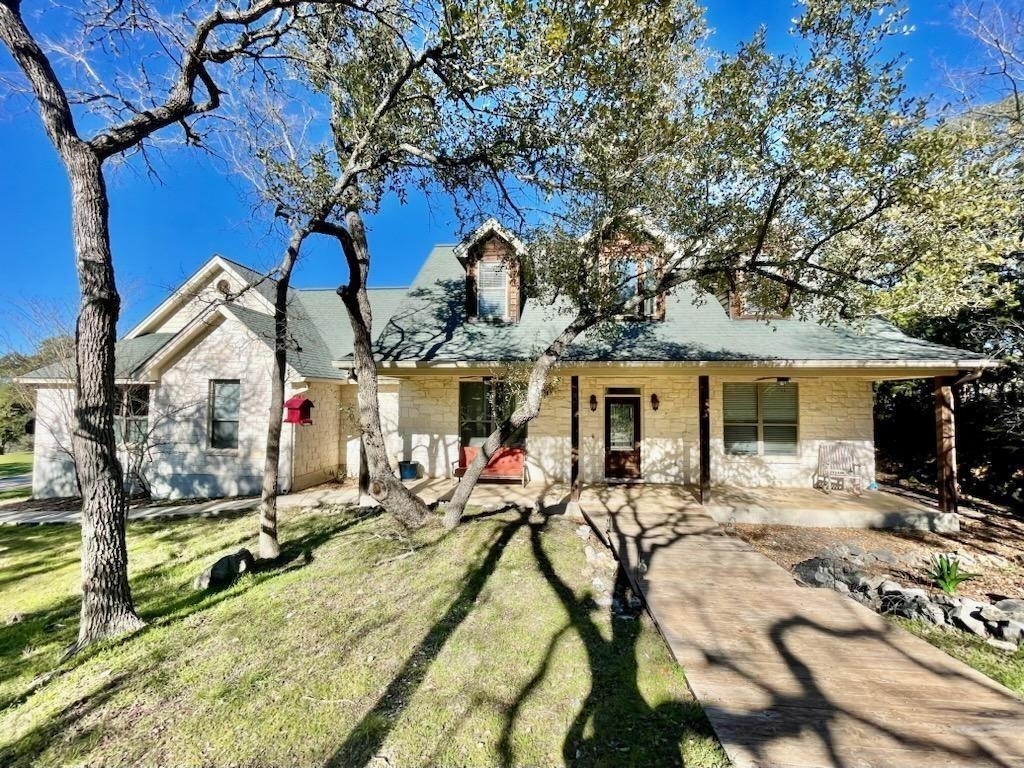 241 Shady Hollow - Photo 1