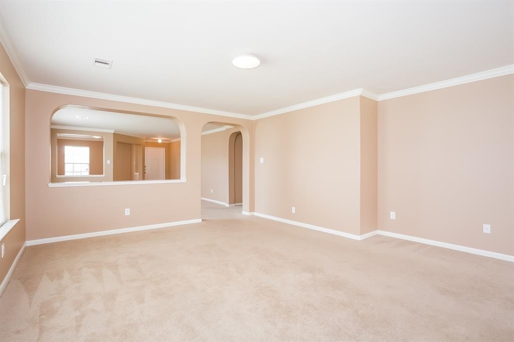 8119 Sanders Forest Court - Photo 4