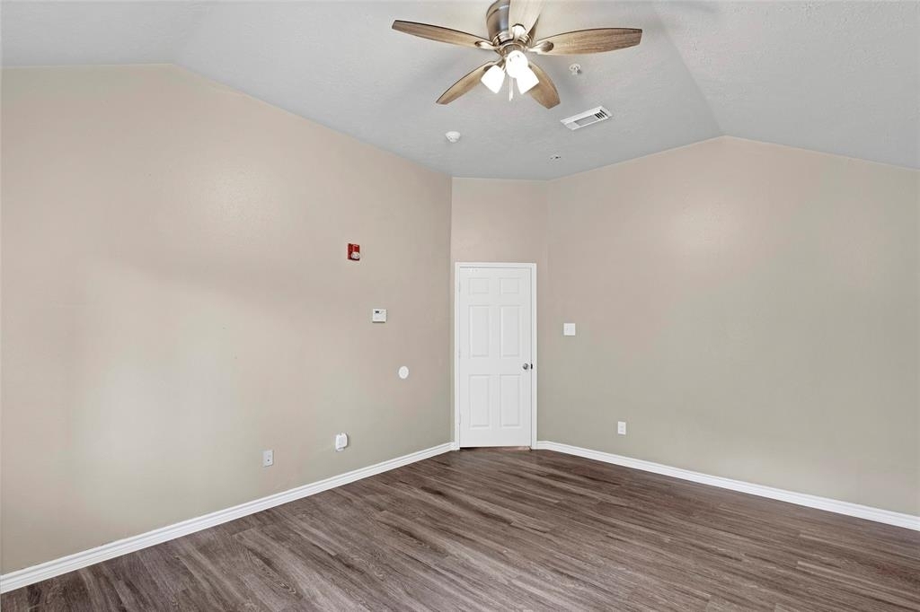 12084 La Salle River Road - Photo 25