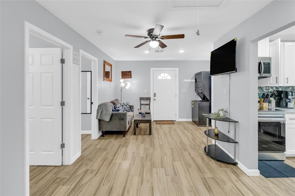 5815 Schevers Street - Photo 28