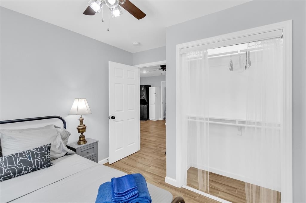 5815 Schevers Street - Photo 15