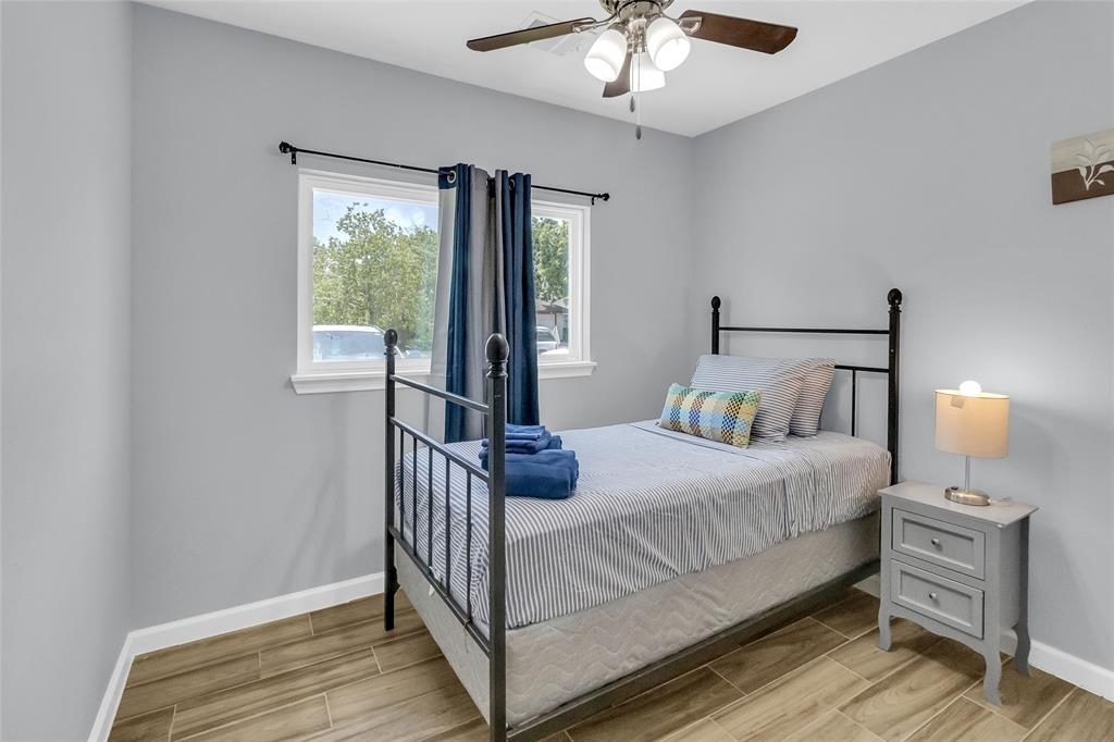 5815 Schevers Street - Photo 14