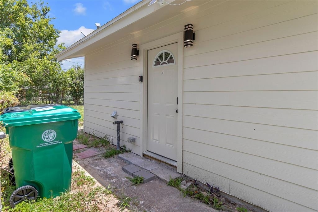 5815 Schevers Street - Photo 19