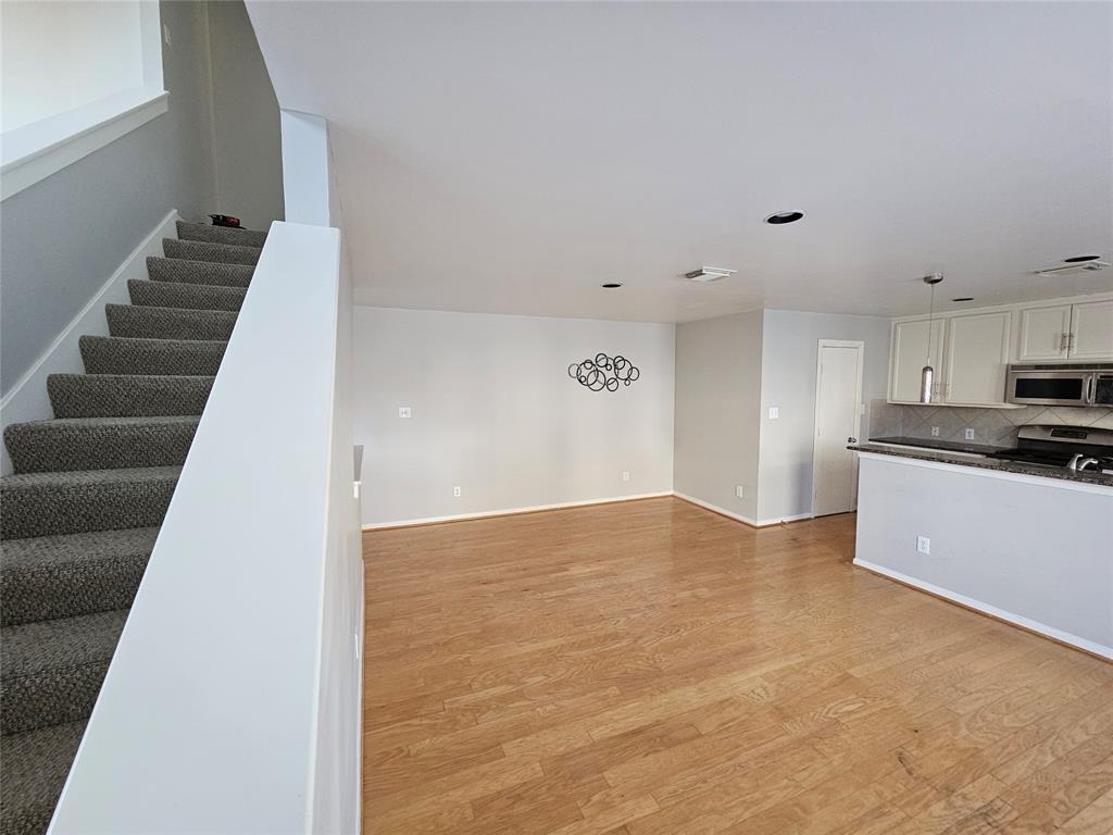 1271 W 17th Street - Photo 11