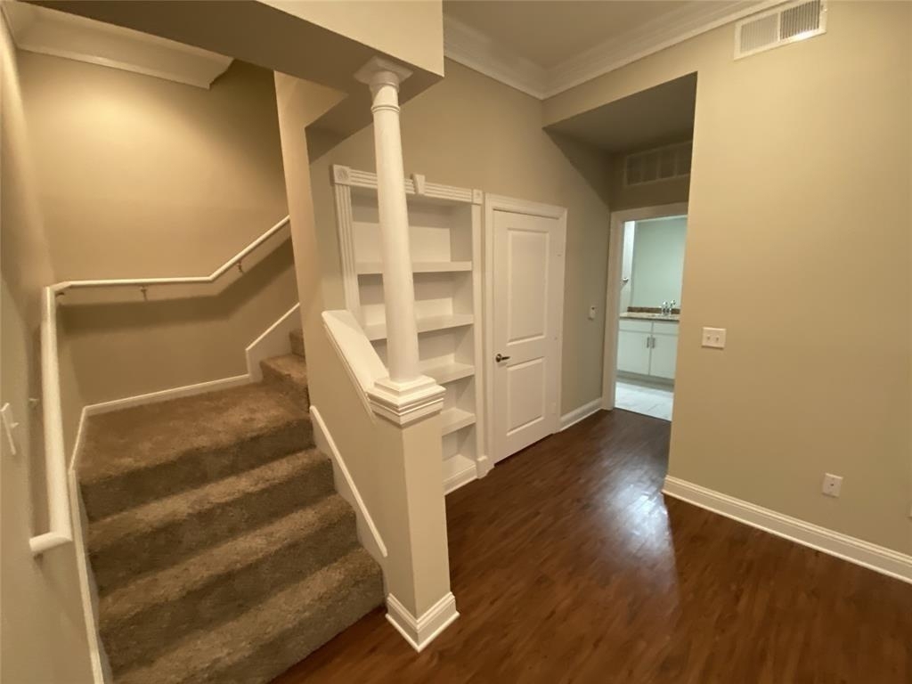 5353 Memorial Drive - Photo 3