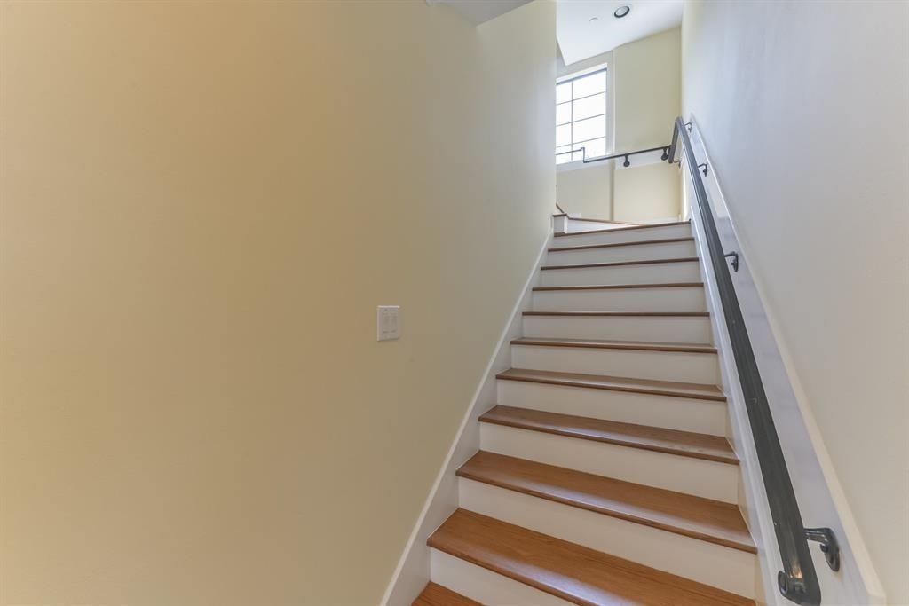 2210 Mid Lane - Photo 8