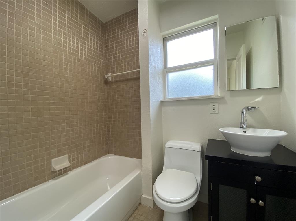 513 W Main Street - Photo 16