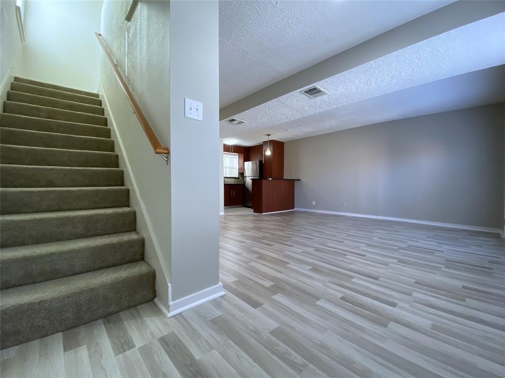 513 W Main Street - Photo 11