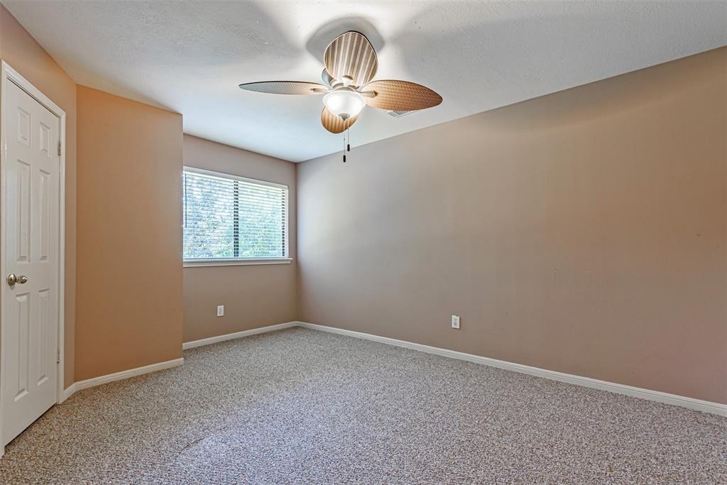 207 S Meadows Court - Photo 29