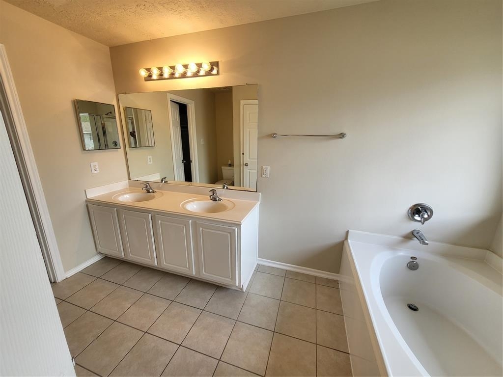 14322 Mooreview Lane - Photo 21