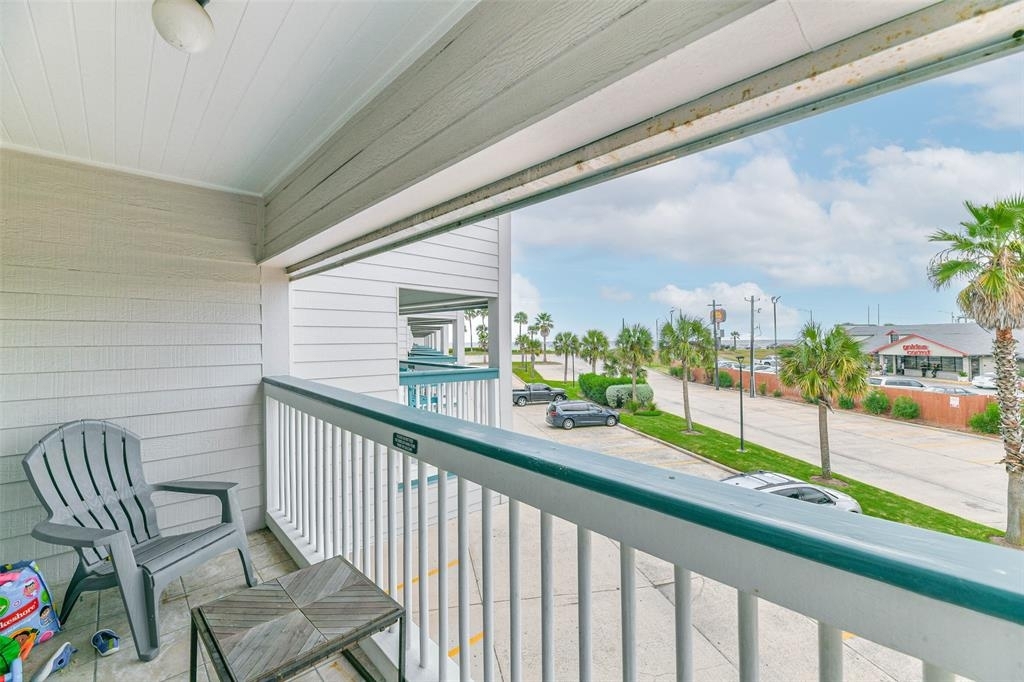 6102 Seawall Boulevard - Photo 25