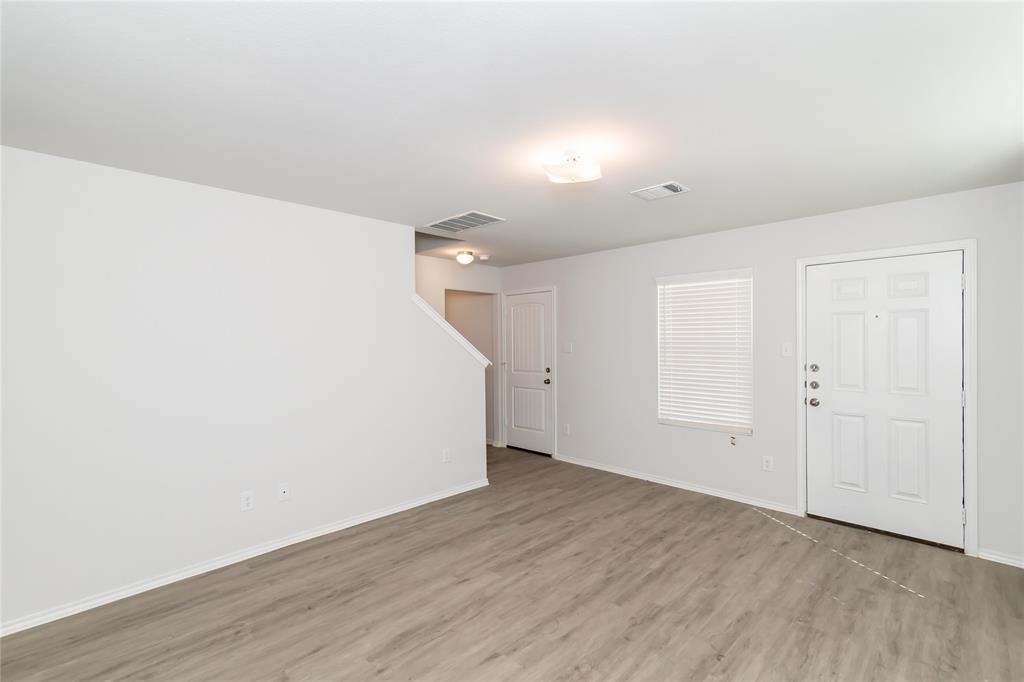 2736 Atlas Drive - Photo 2