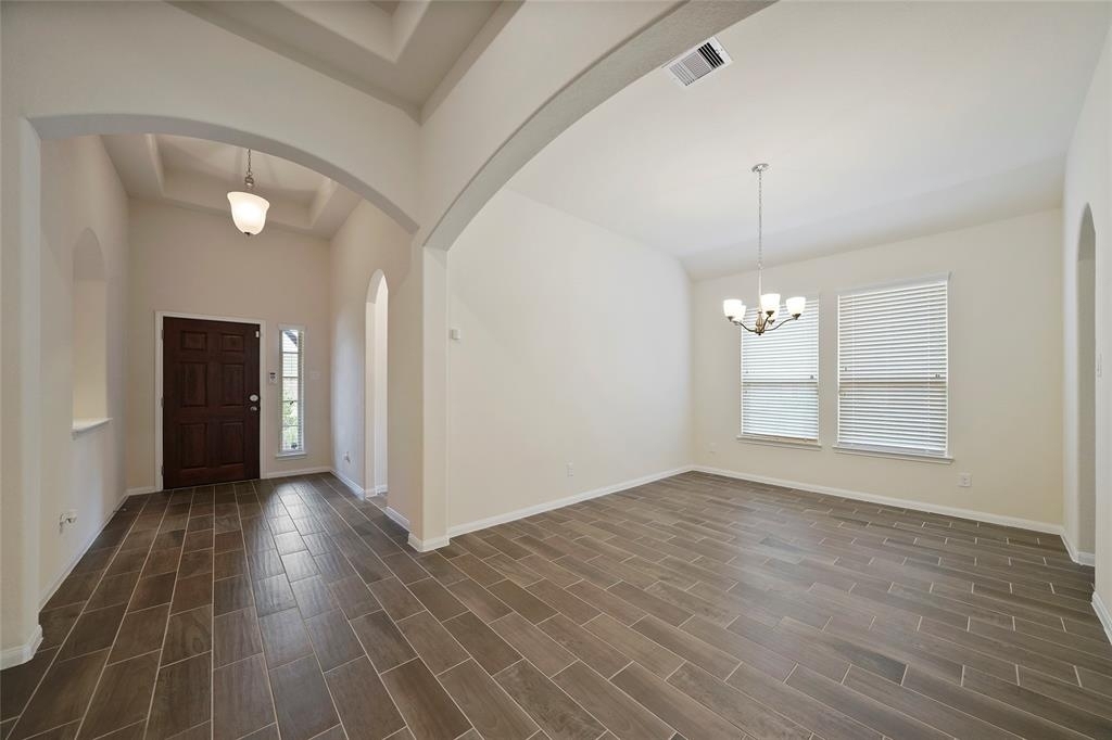 1403 Holly Chase Drive - Photo 3