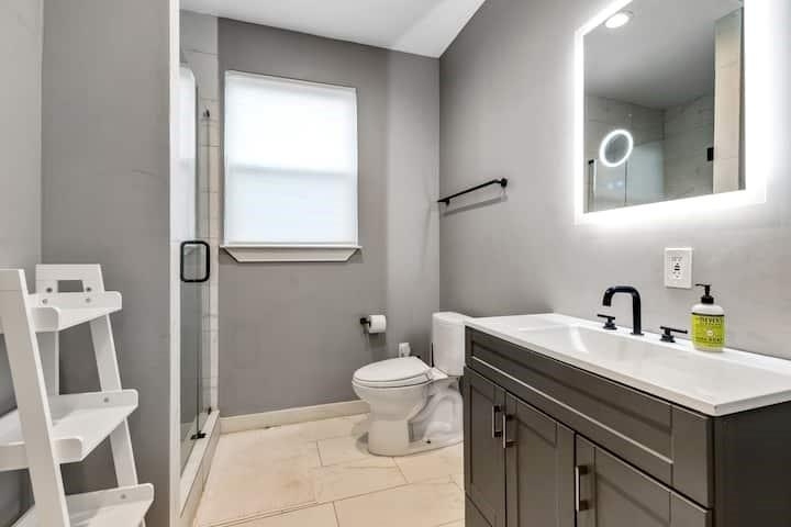 1606 W 12th Street - Photo 5