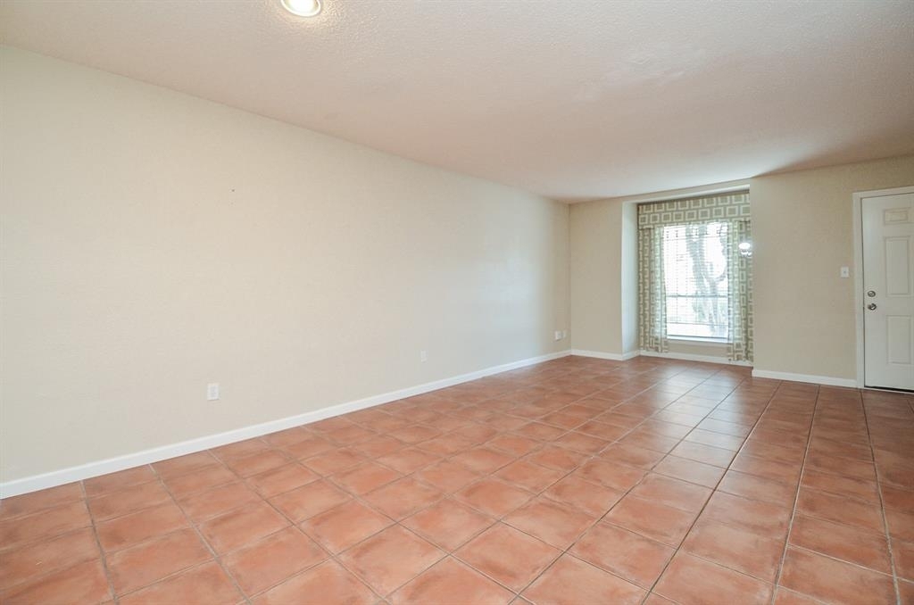 6111 Beverlyhill Street - Photo 14