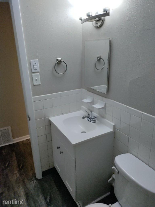 917 W. Market St C - Photo 3