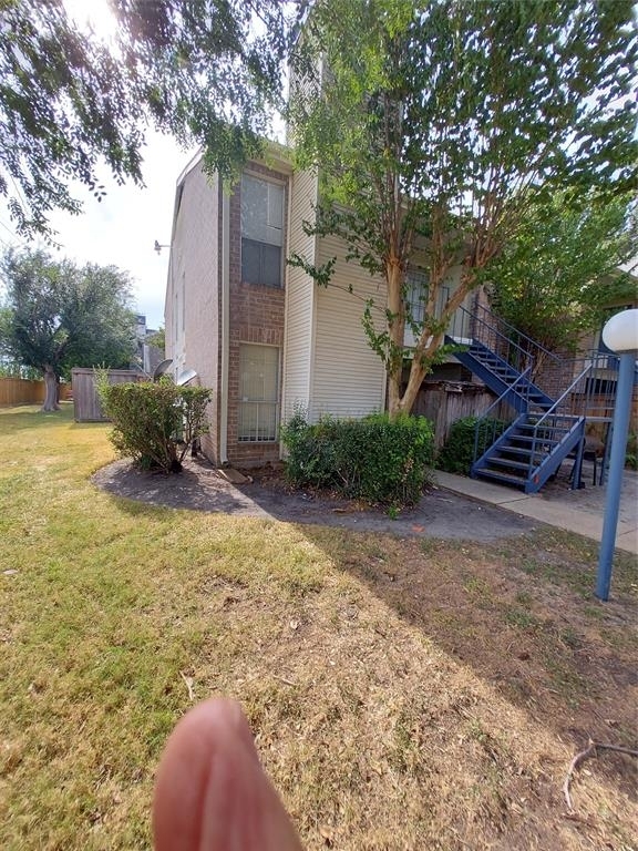 3900 Woodchase Drive - Photo 3