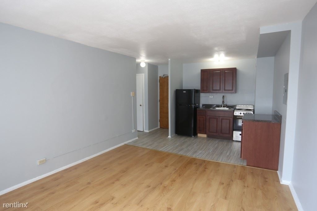 7333 N. Ridge, Unit A205 - Photo 6