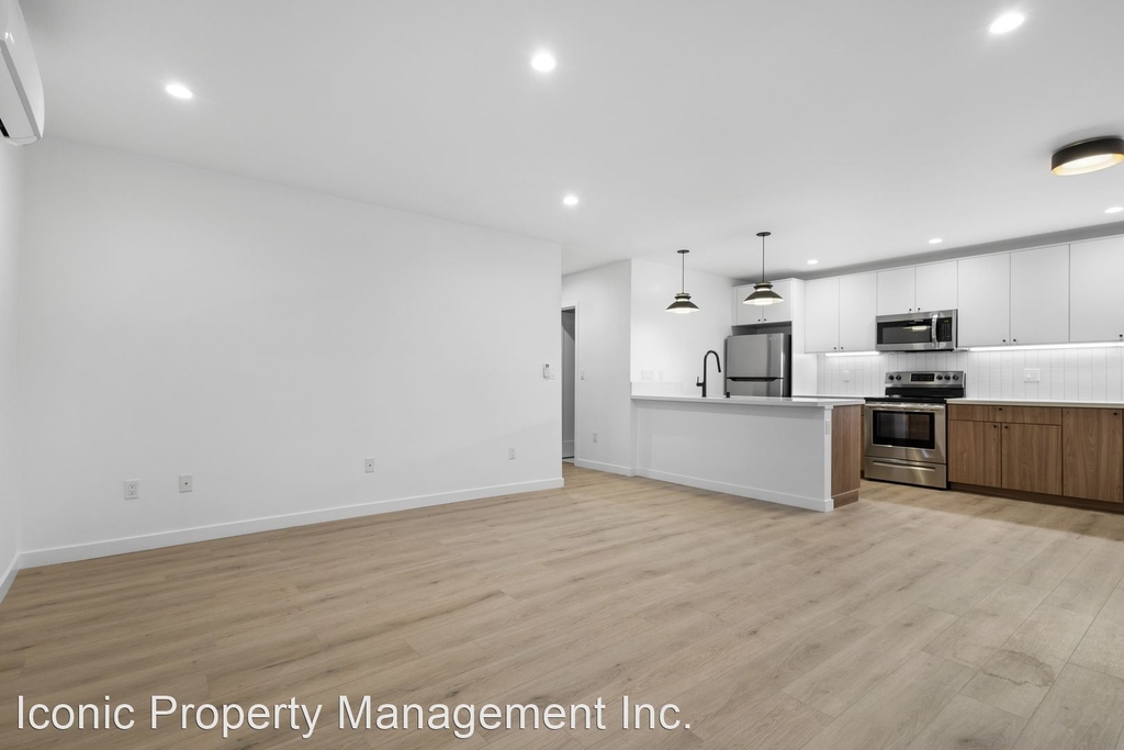 2101 Dale Street - Photo 9