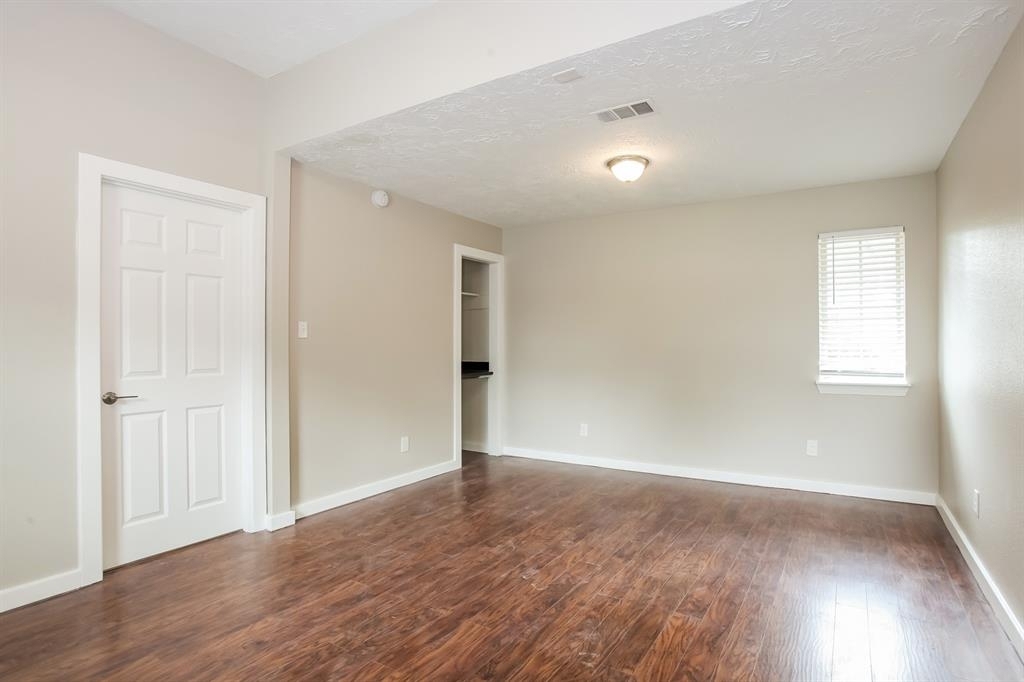 11845 La Salle Heights Court - Photo 12