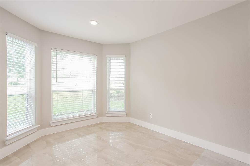 11845 La Salle Heights Court - Photo 11