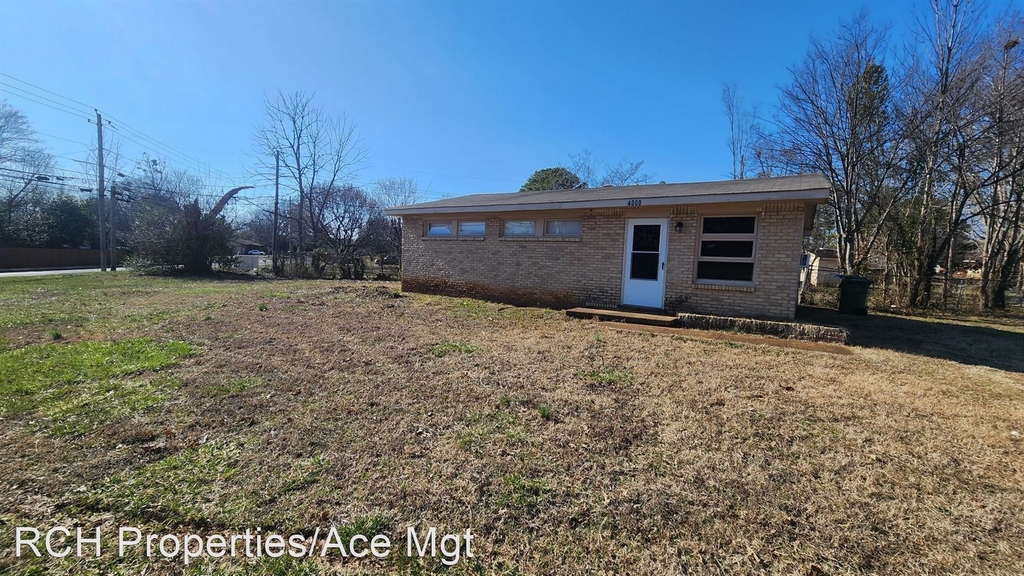 4000 Grizzard Road Nw - Photo 0