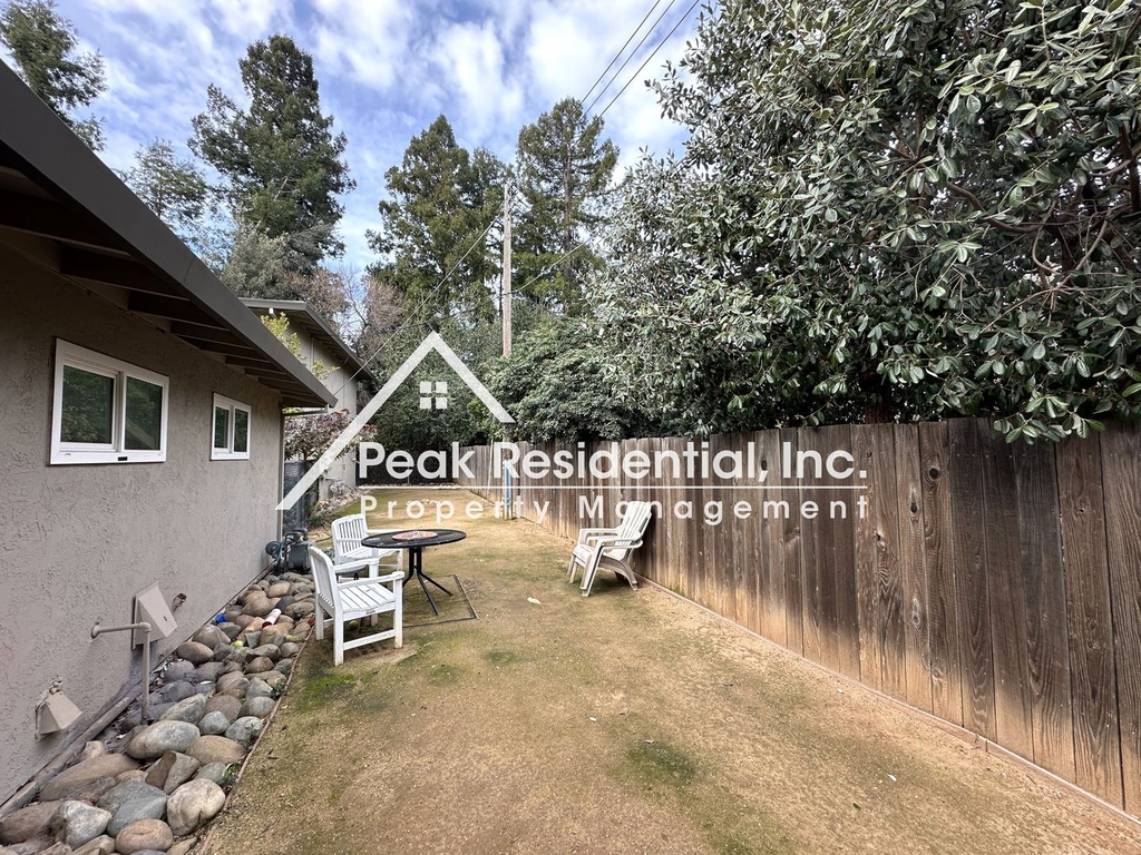 1025 35th Ave - Photo 18