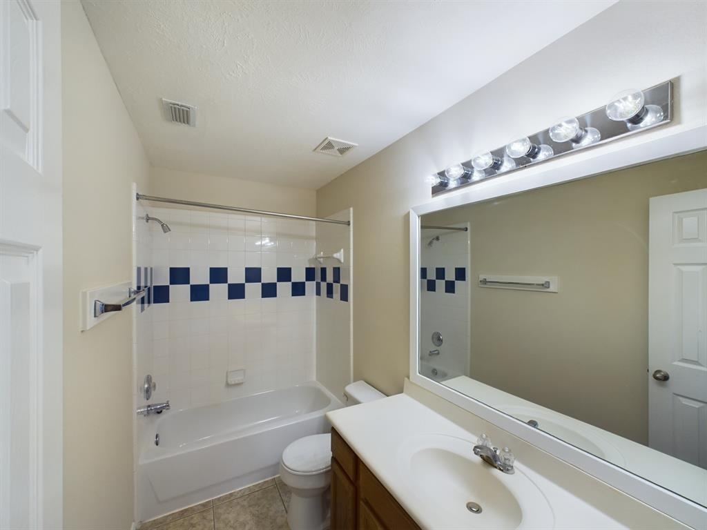 5811 Lundwood Lane - Photo 29