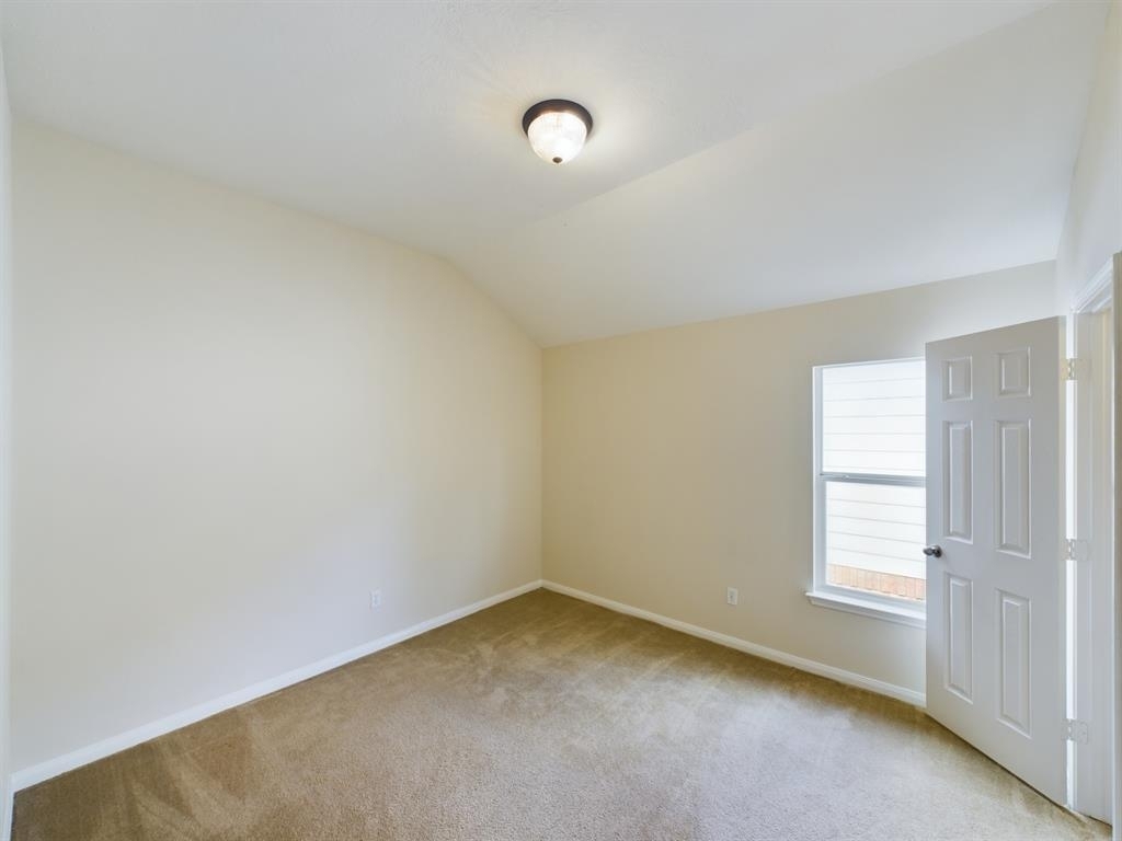 5811 Lundwood Lane - Photo 27