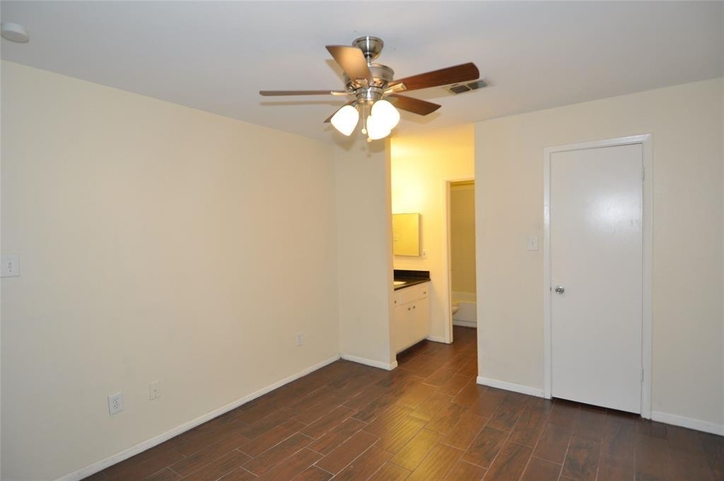 2626 Holly Hall Street - Photo 11