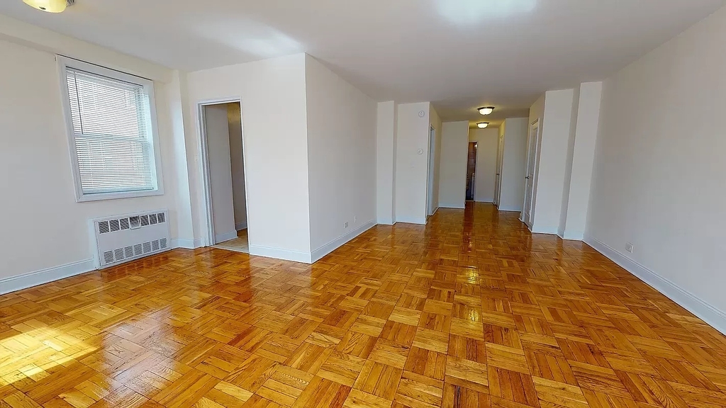 8855 Bay Parkway - Photo 4