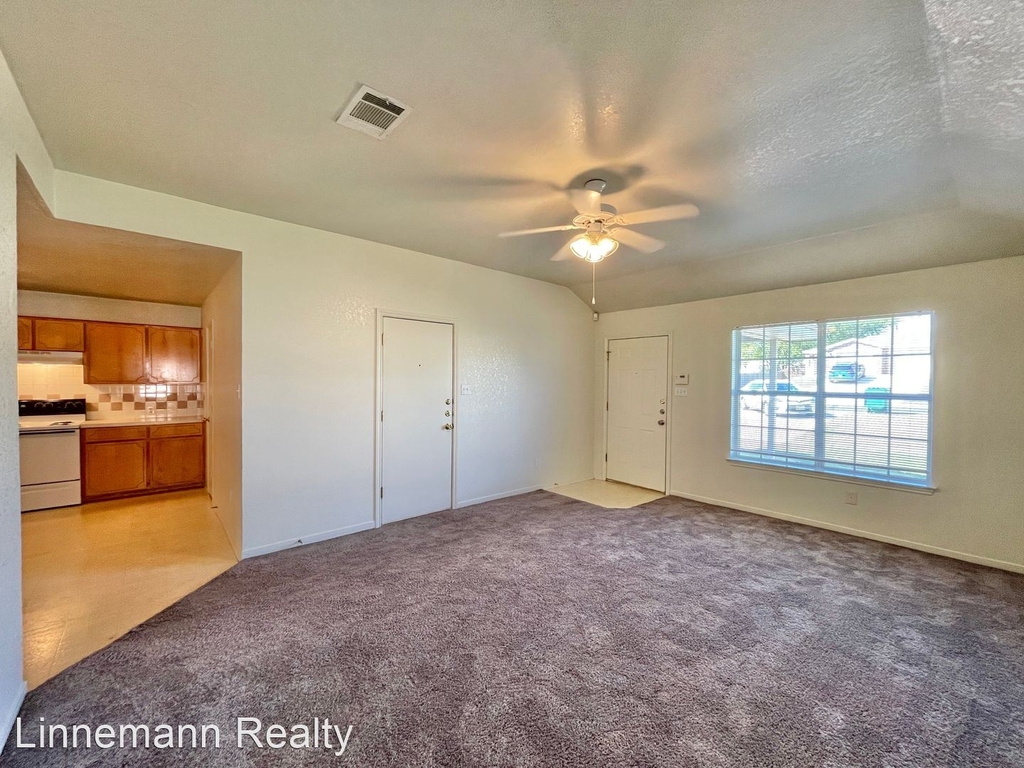 2205 Indian Trail - Photo 4