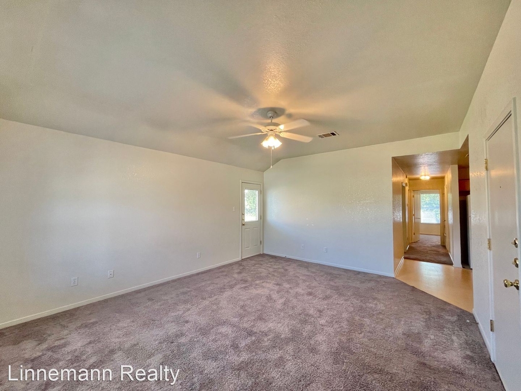 2205 Indian Trail - Photo 3